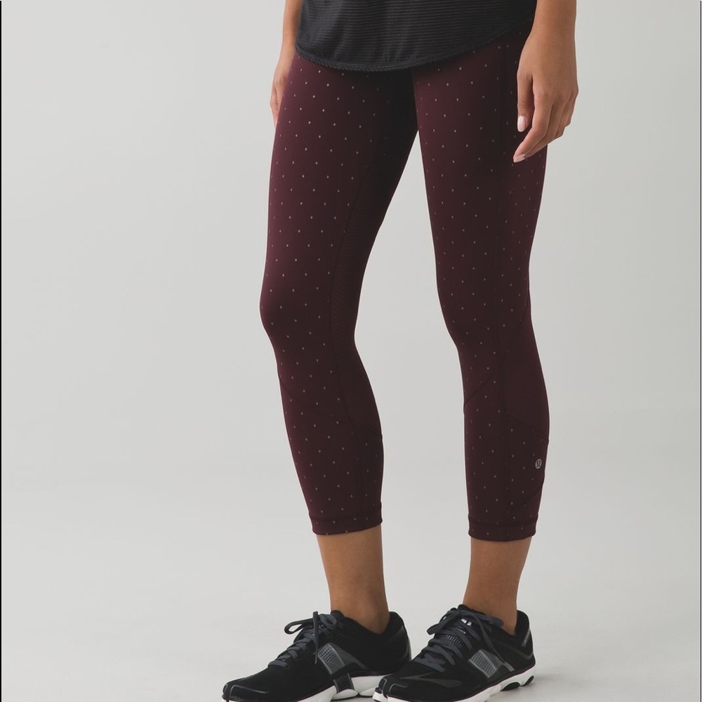 RARE Lululemon Pace Rival Bordeaux Drama Reflective 4